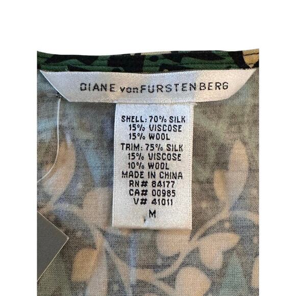 Diane von Fürstenberg Silk Blend Floral Tie-Front Top Size M Leaf Print GUC - Picture 8 of 12